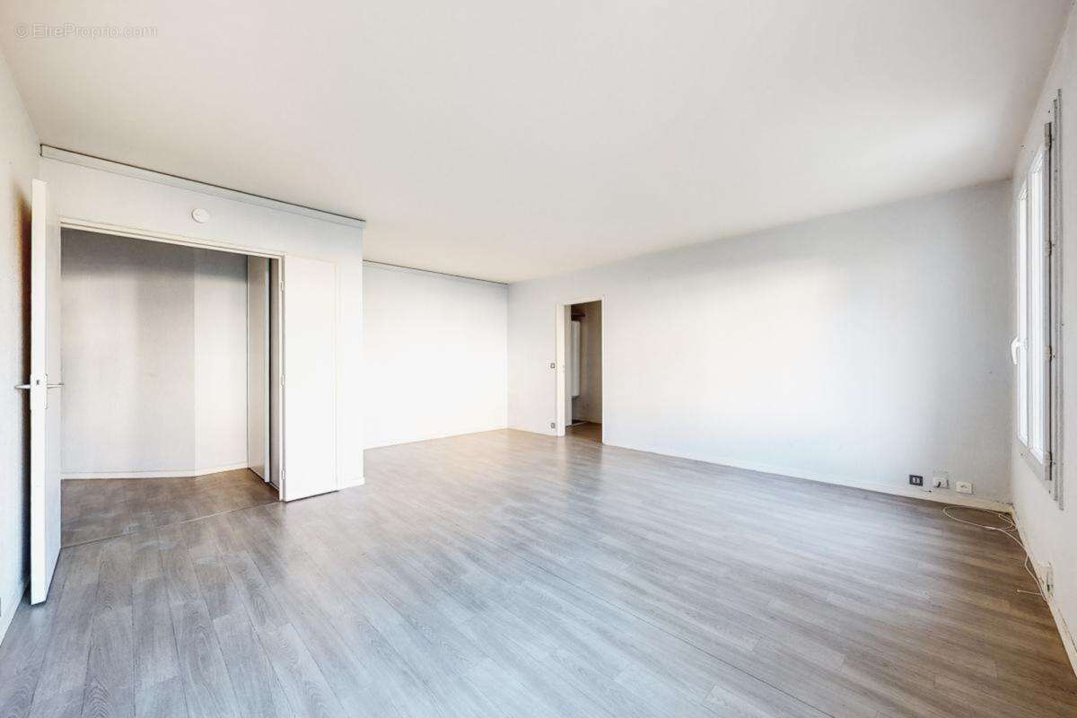 Appartement à RUEIL-MALMAISON