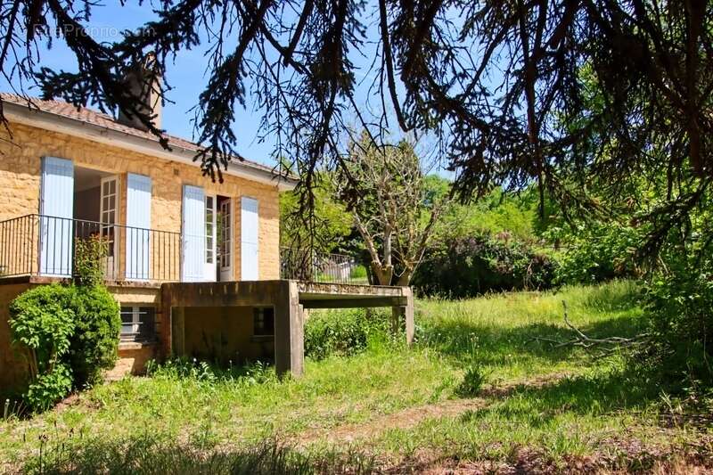 Maison à vendre 4 pièces SIORAC EN PERIGORD, sous-sol de 100m² exploitable  jardin 1933m² - photo 33