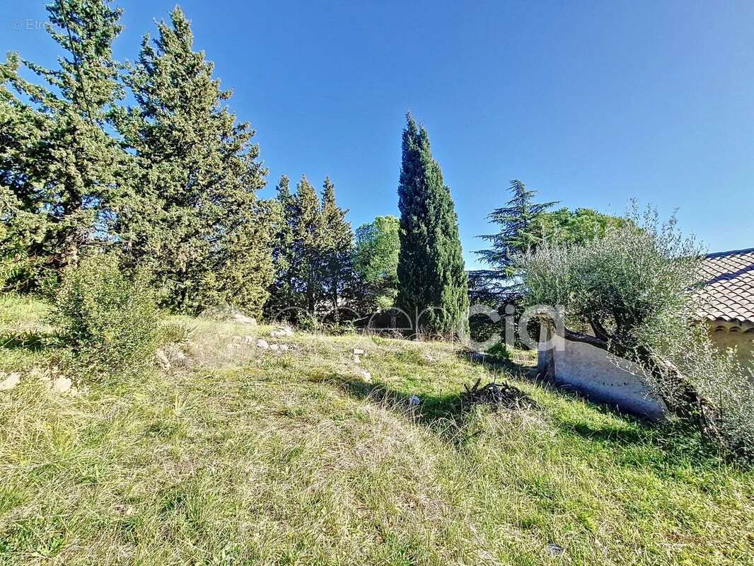 Maison à TOURRETTES-SUR-LOUP