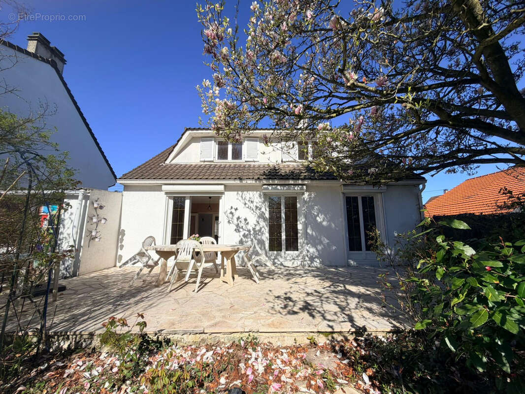 Maison à VILLEPARISIS