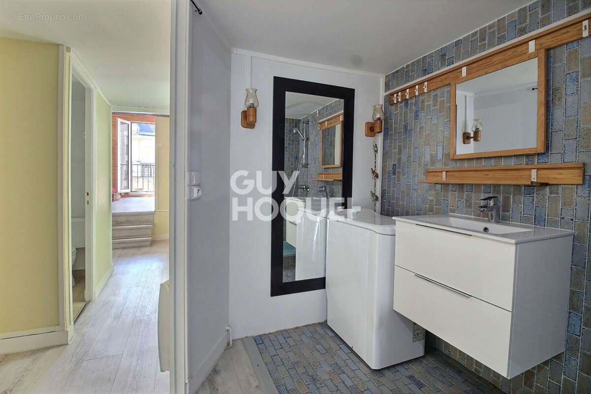 Appartement à PARIS-9E