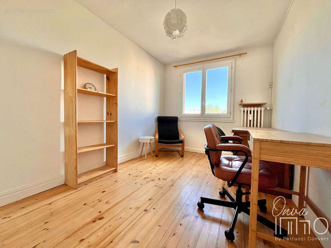 Appartement à DECINES-CHARPIEU