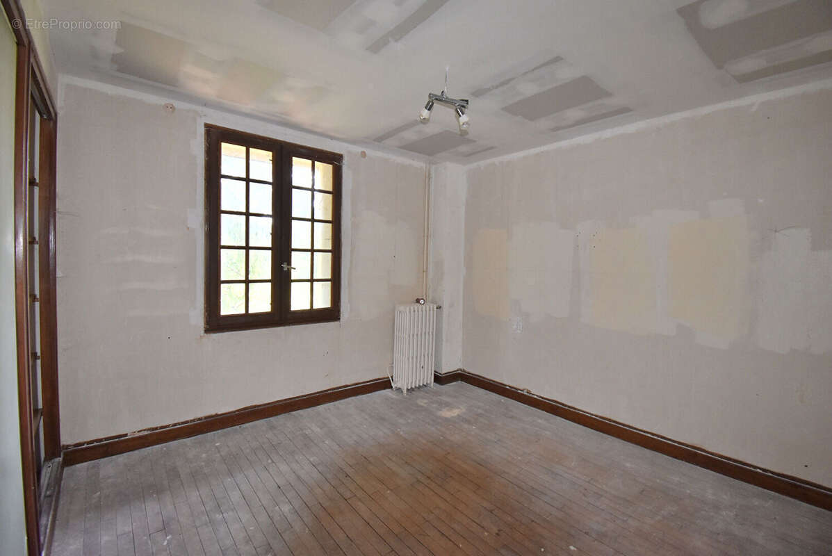 Maison Hampigny 10 pièces 241 m2 - photo 8