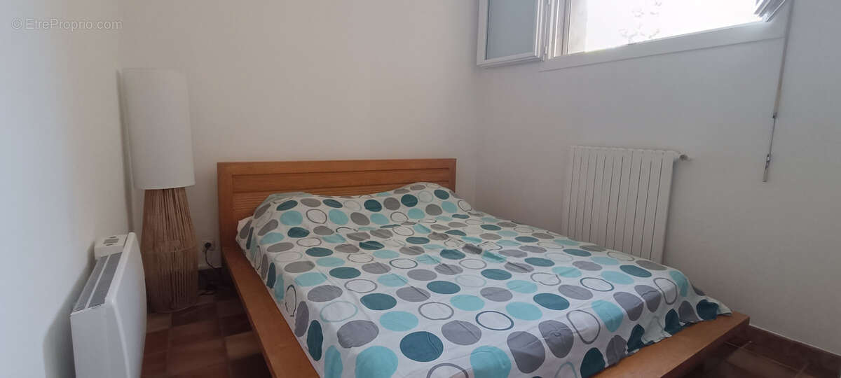 ** Vue mer ** Sur le Port ** Appartement 2 pièces ** (83430) SAINT MANDRIER SUR MER ** - photo 8