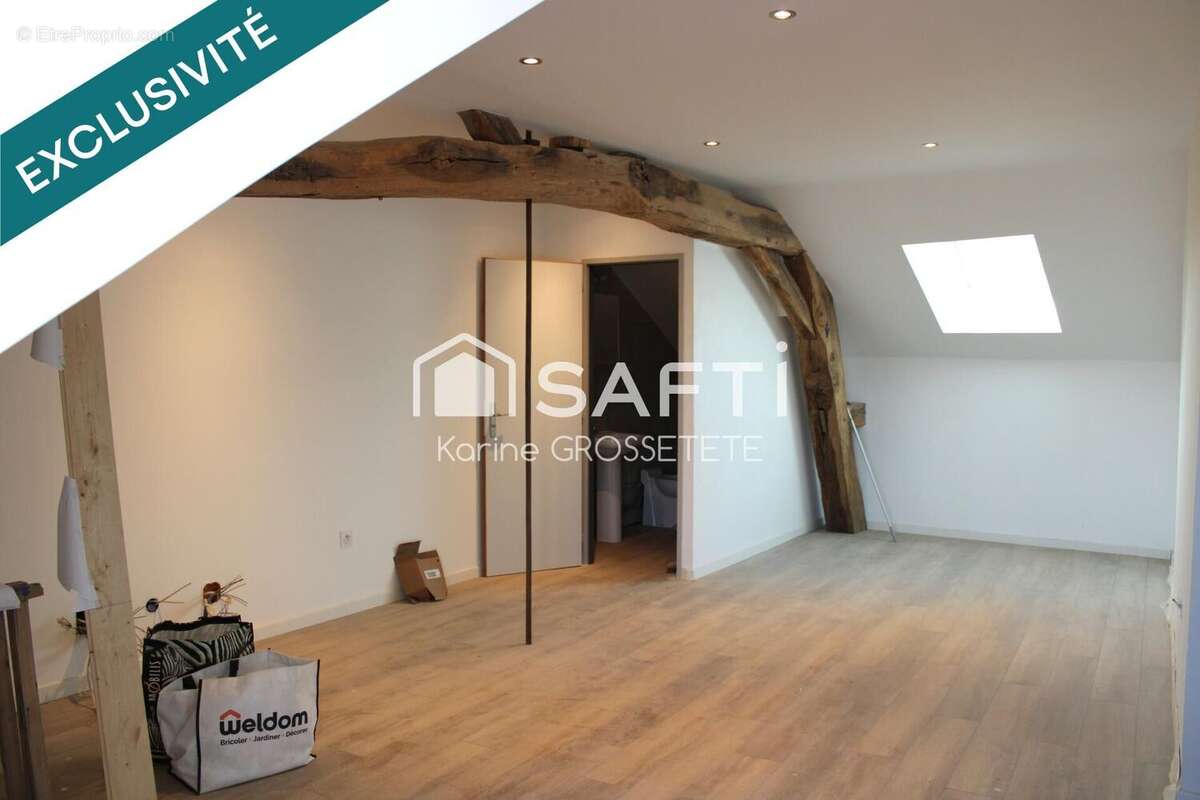 Maison 96 m² à Savigny-En-Terre-Plaine  - photo 6