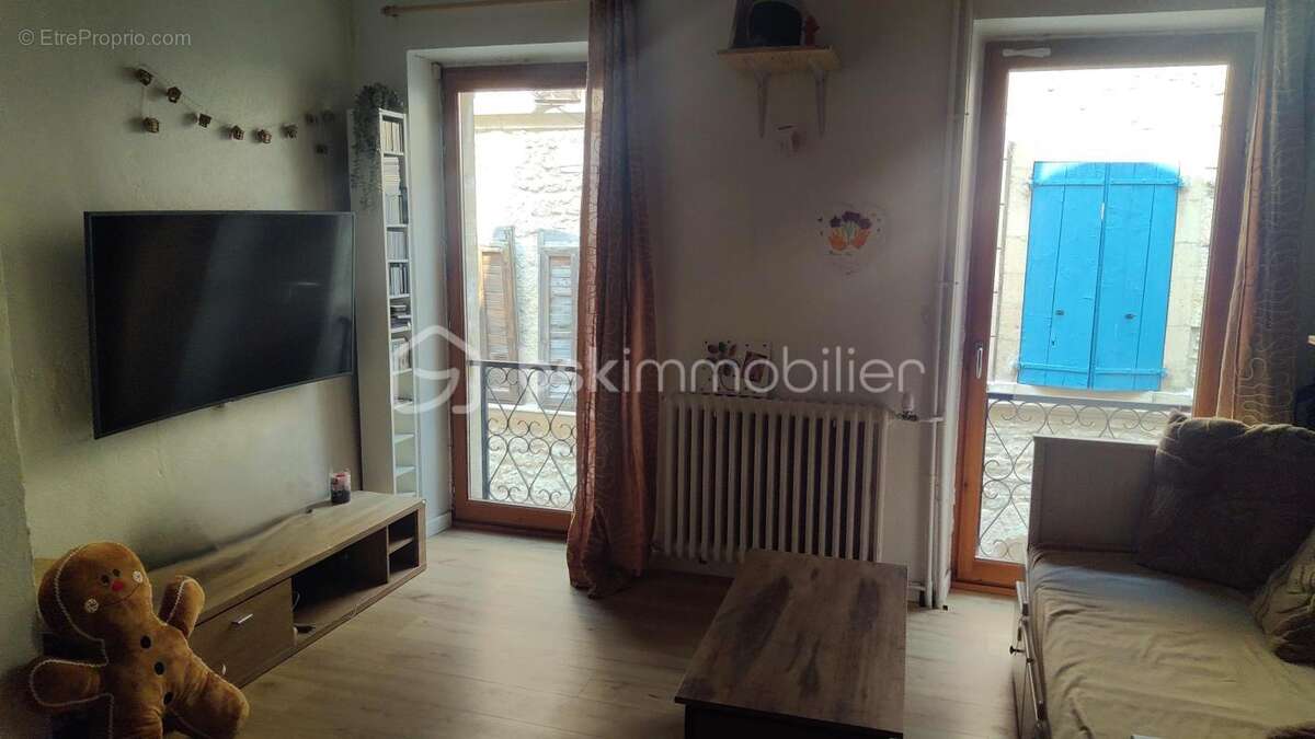 Maison T4 de charme de plus de 100 m2 au cœur de Mane en Provence (04) - photo 3