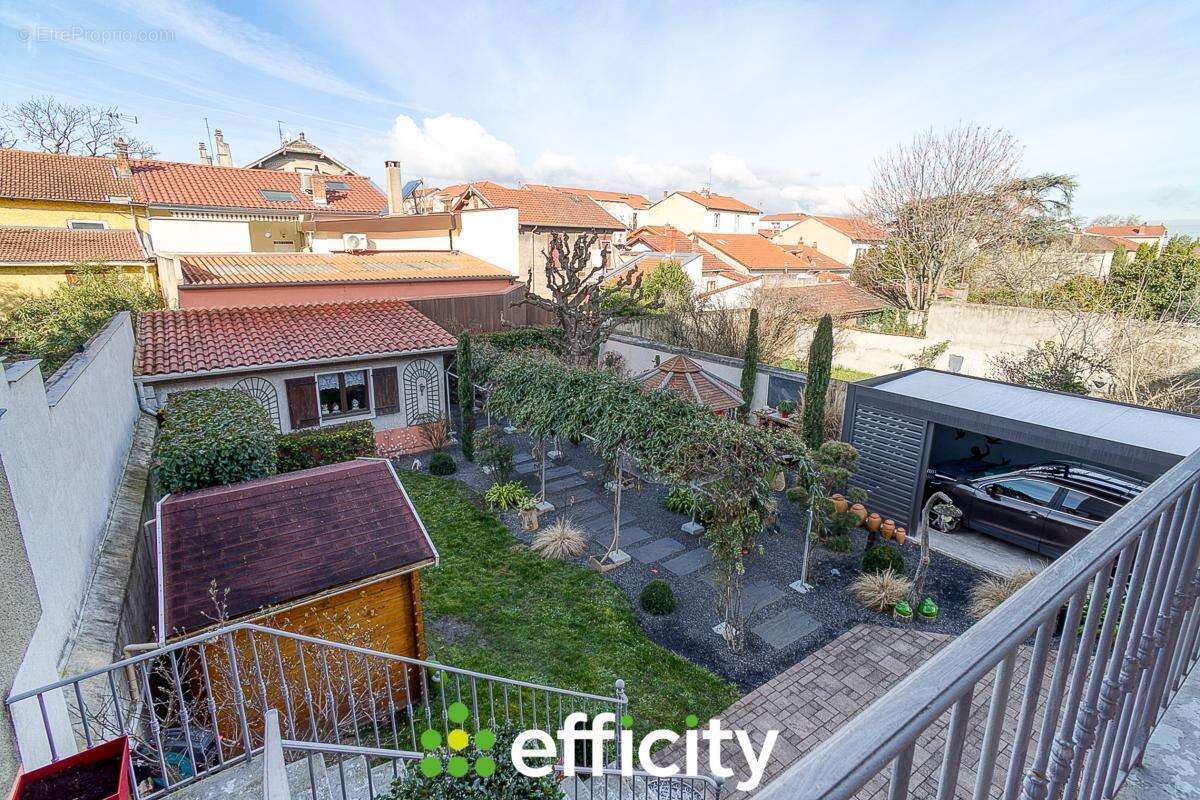 Maison à SAINT-FONS