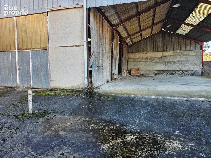 Bâtiment avec auvent SAULIEU (21210) sur terrain de 1405m² - photo 2