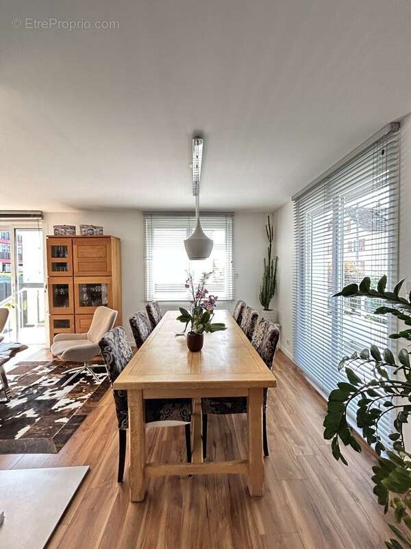 Maison à CRAN-GEVRIER