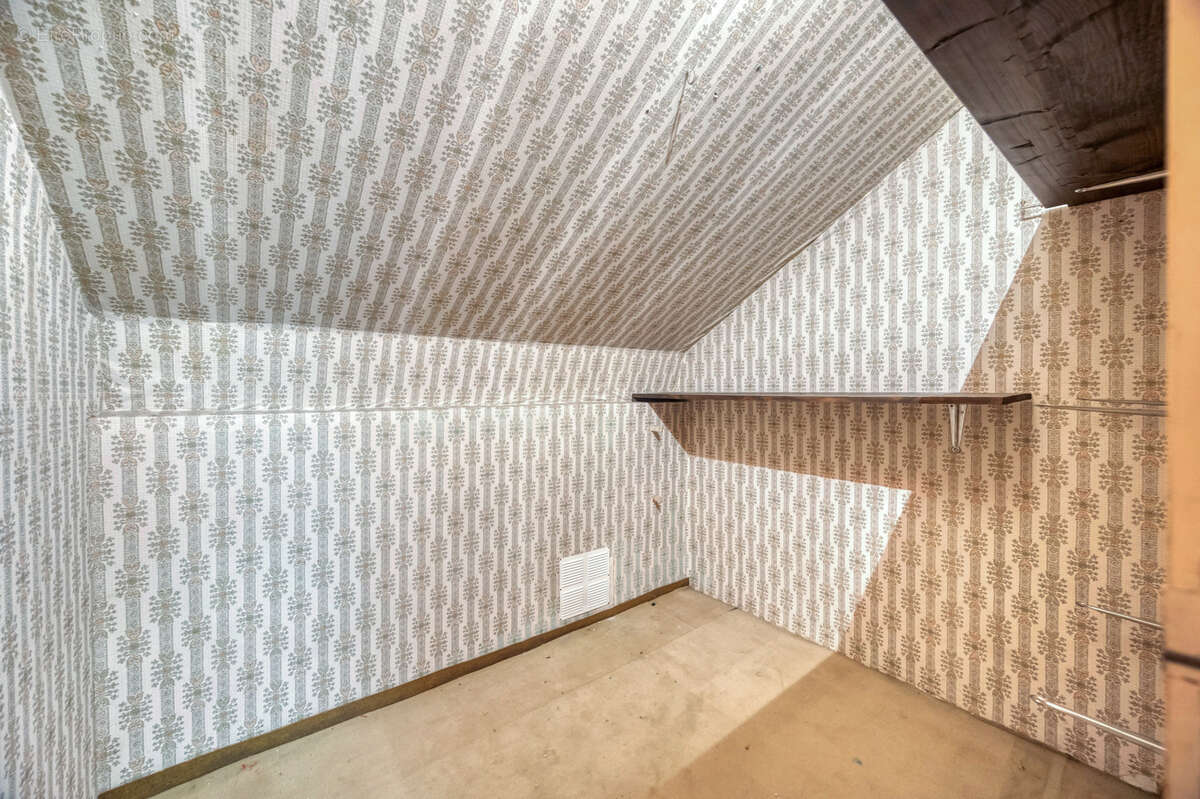 Maison à CHAMP-SUR-DRAC