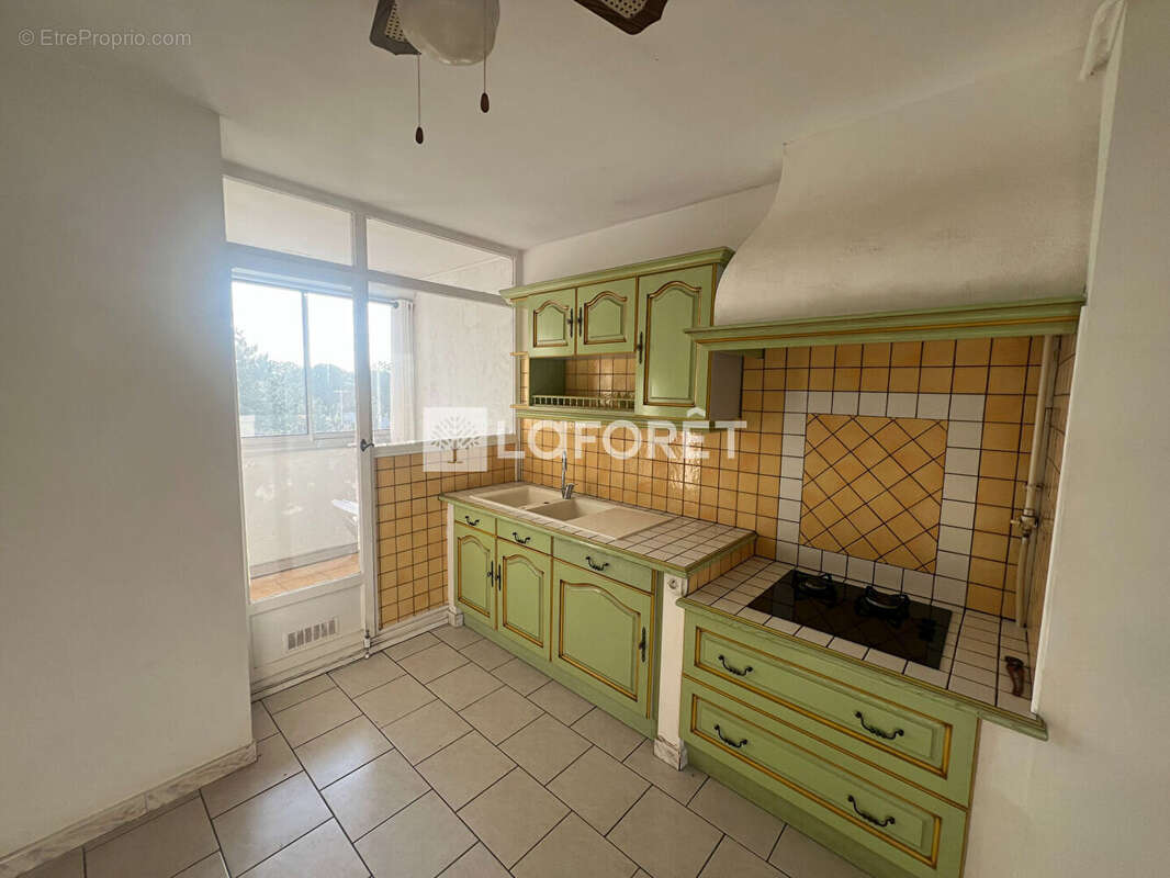 Appartement à SALON-DE-PROVENCE