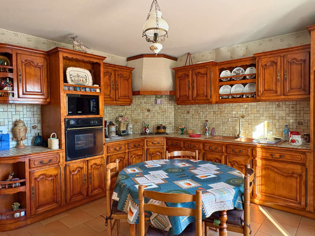 Maison à CHATEAUBERNARD