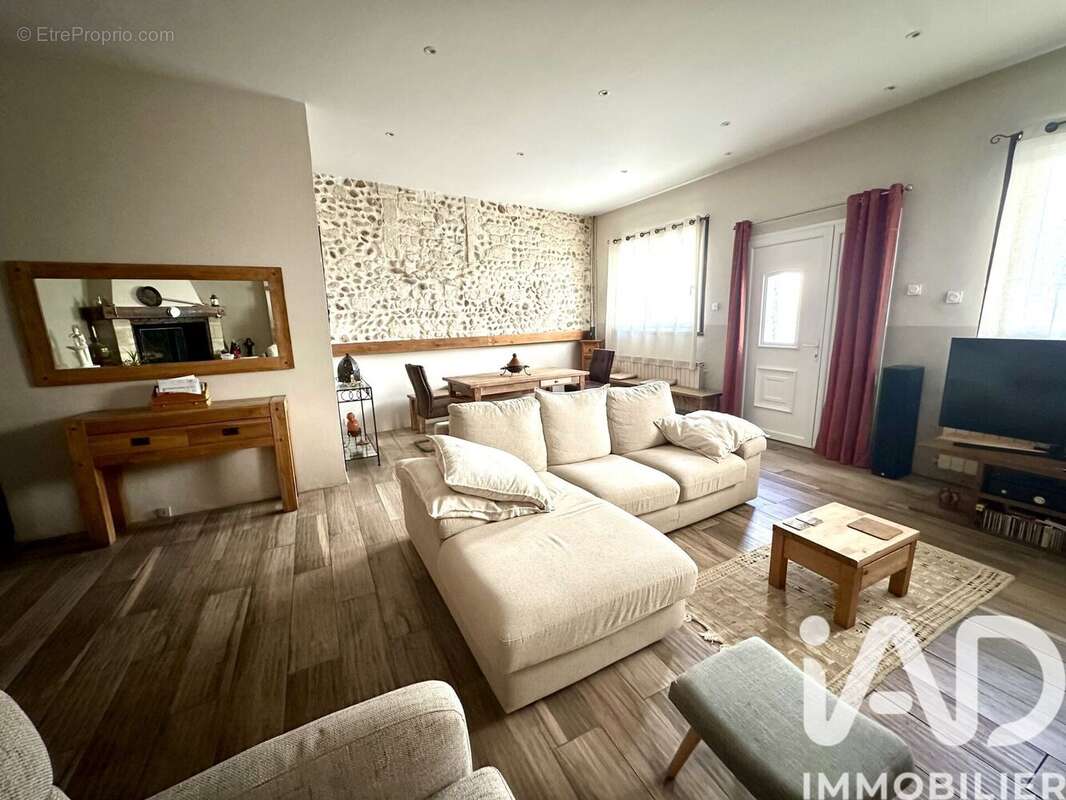 Photo 5 - Maison à BELLEGARDE