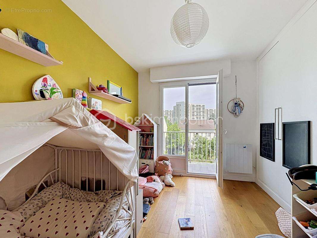 Appartement à NANTERRE