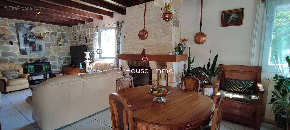 Maison 171 m² à Vedrines-Saint-Loup  - photo 14
