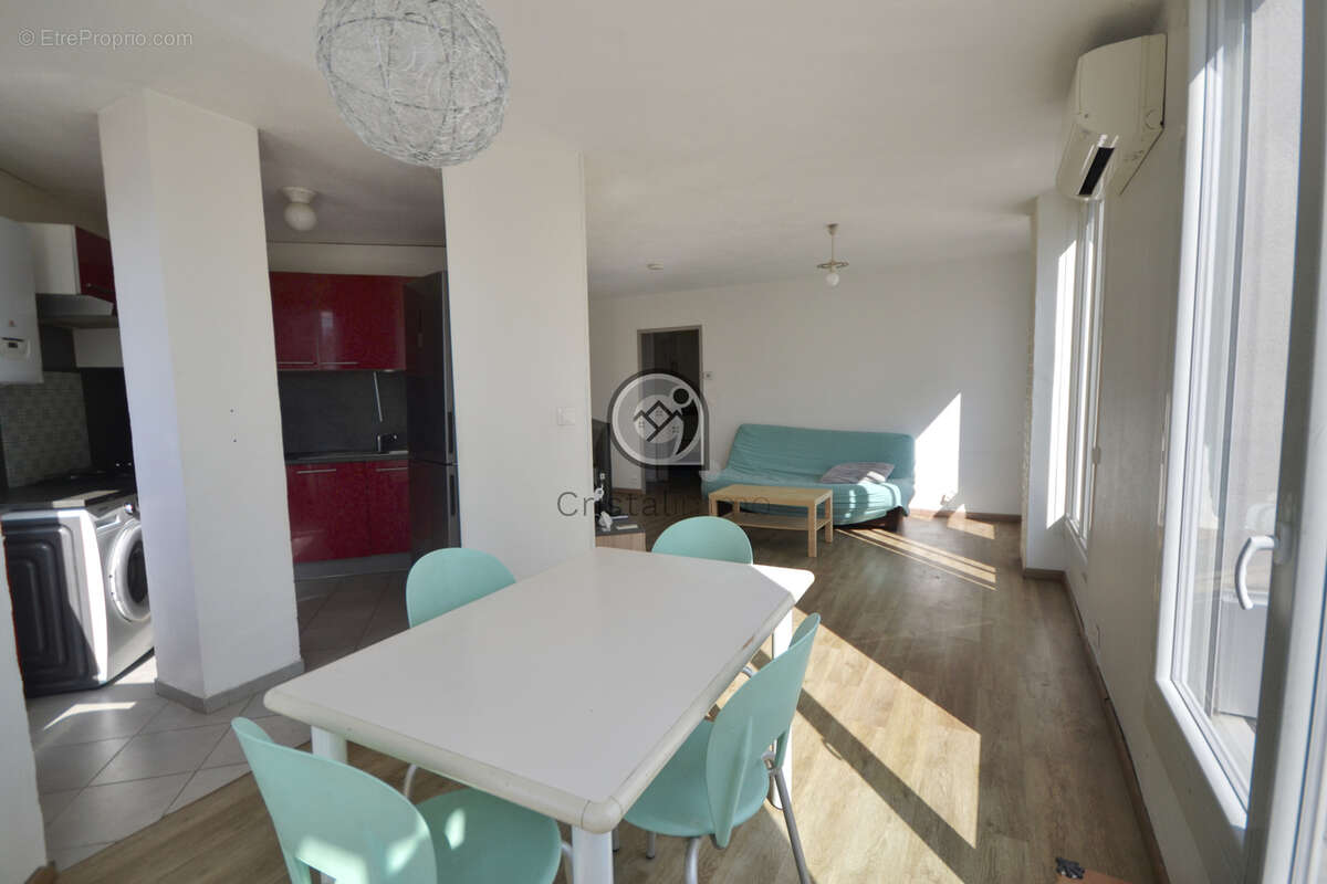 Appartement à SAINT-MARTIN-D'HERES