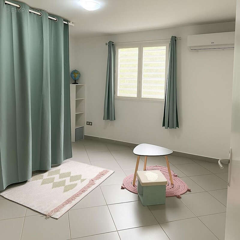 Appartement à PETIT-BOURG