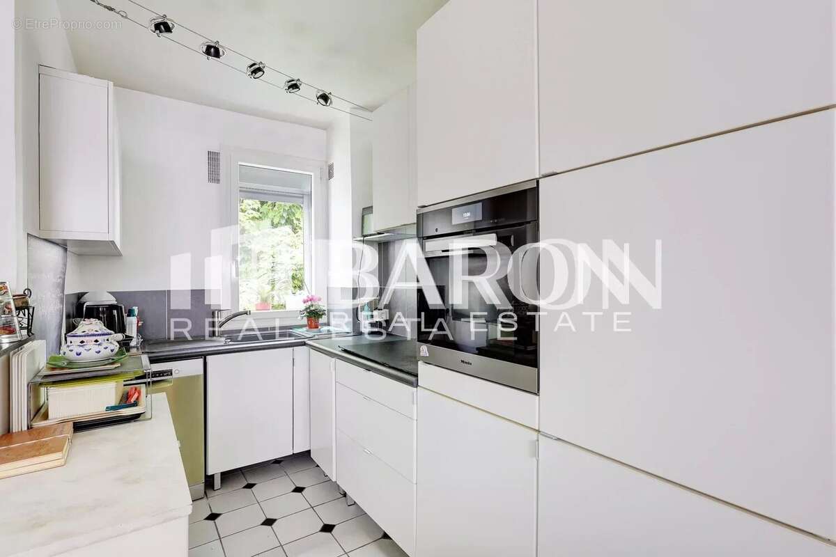 Maison à PARIS-19E