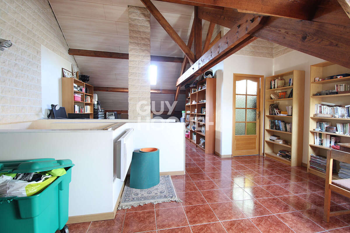 Maison à BRIE-COMTE-ROBERT