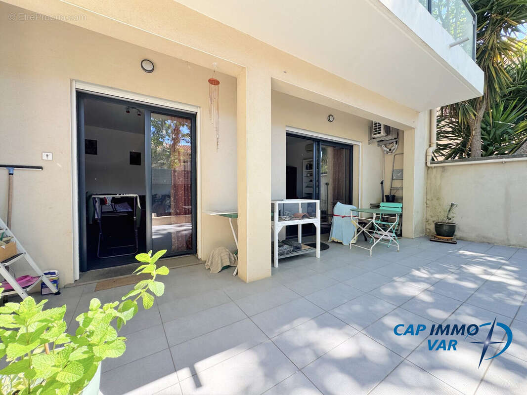 Appartement à SAINT-CYR-SUR-MER