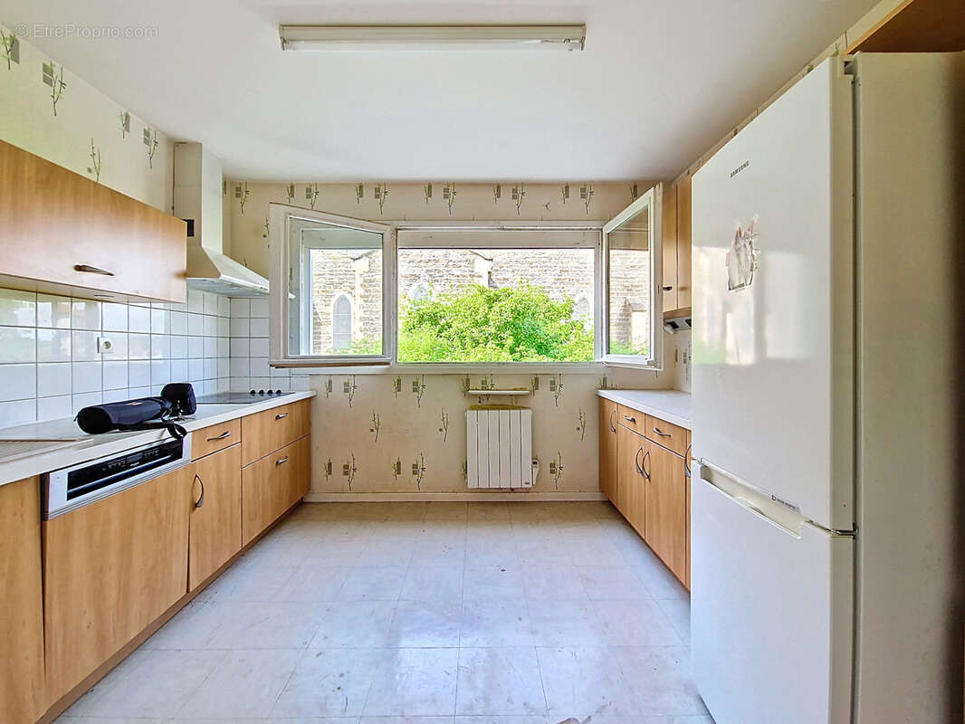 Appartement à SEREZIN-DU-RHONE