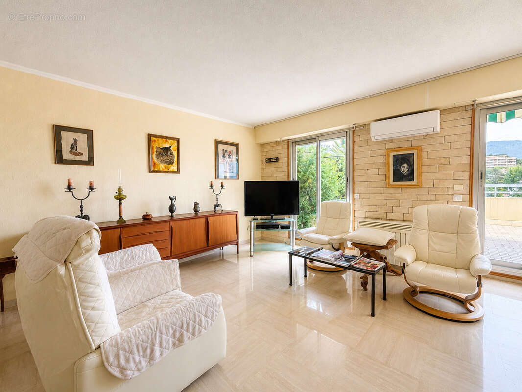 Appartement à ROQUEBRUNE-CAP-MARTIN
