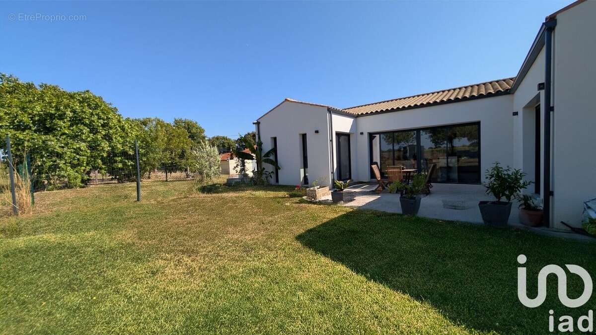 Photo 2 - Maison à BREUIL-MAGNE