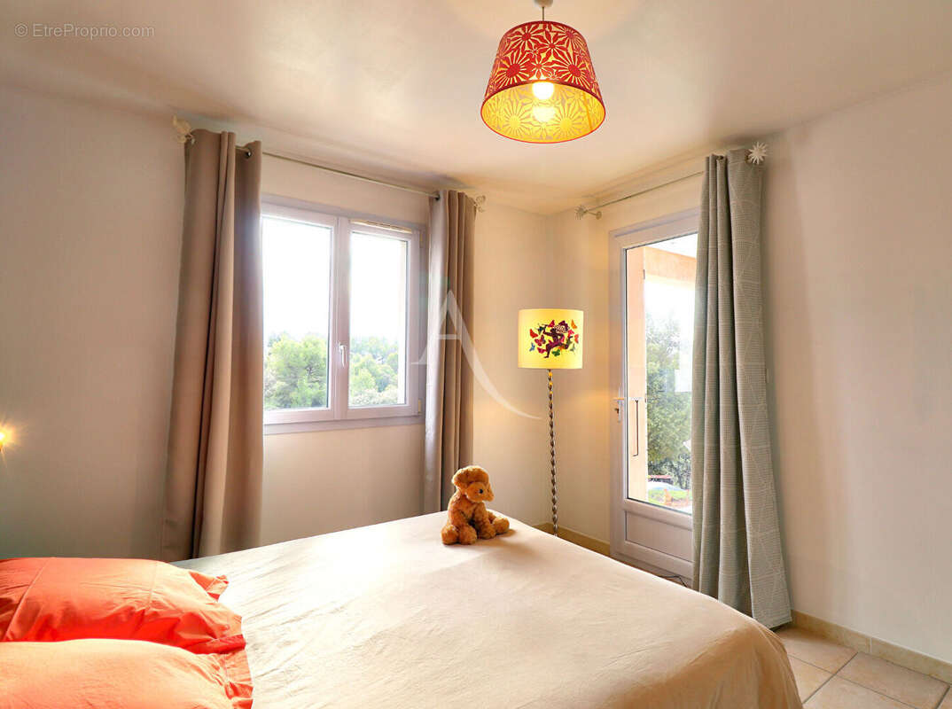 Maison à SAINT-JULIEN