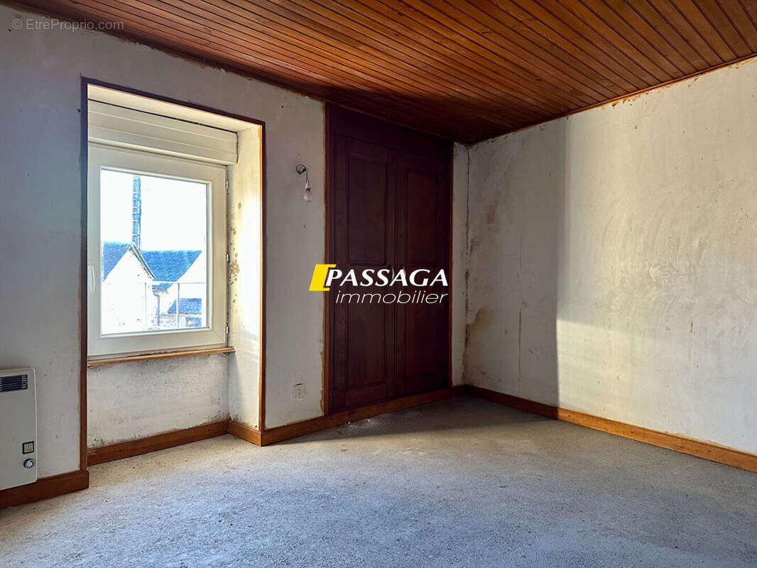 Maison à SEVERAC-LE-CHATEAU