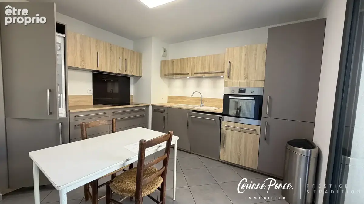 Nimes centre quartier recherche p3 95m2 terrasse garage 2 voitures ascenseur propose par corinne ponce - photo 5