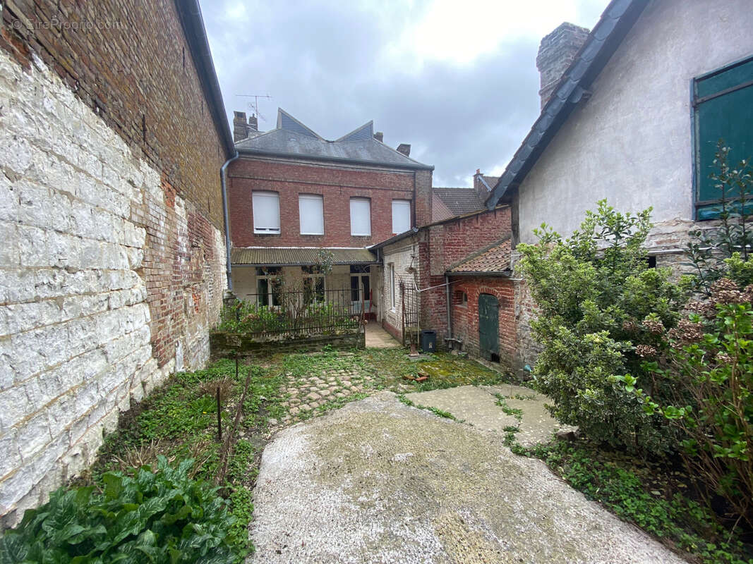 Maison à CRECY-EN-PONTHIEU