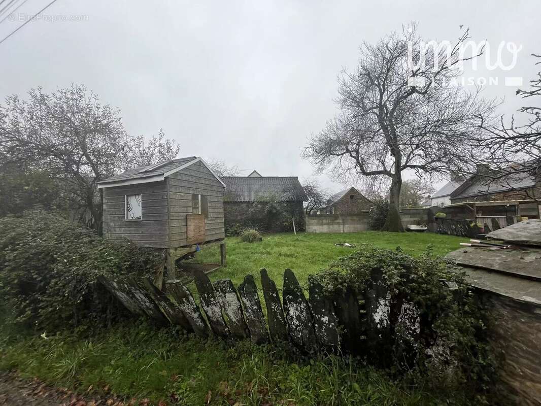Maison à JOUE-SUR-ERDRE
