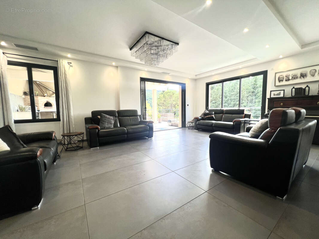 Propriété contemporaine d’exception   377 m2   Vue dégagée - photo 27
