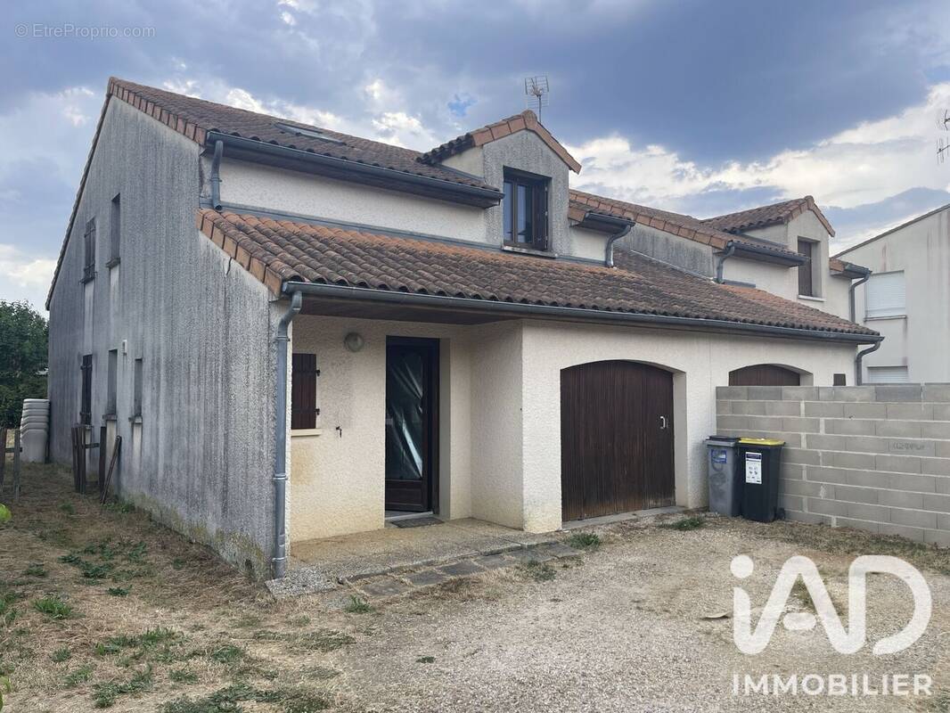 Photo 1 - Maison à POITIERS
