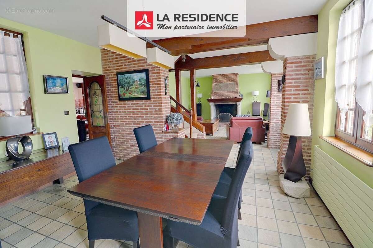 Maison à SAINT-JEAN-DU-CARDONNAY