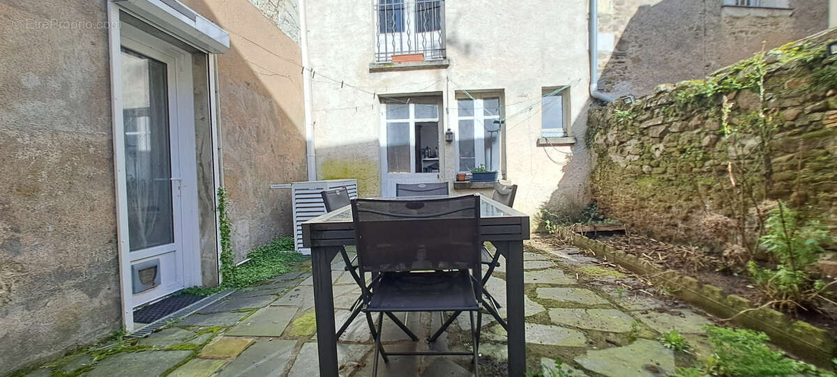 Maison à LE FRESNE-SUR-LOIRE