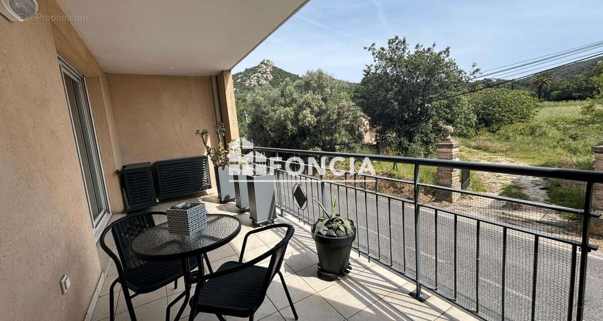 Appartement à HYERES