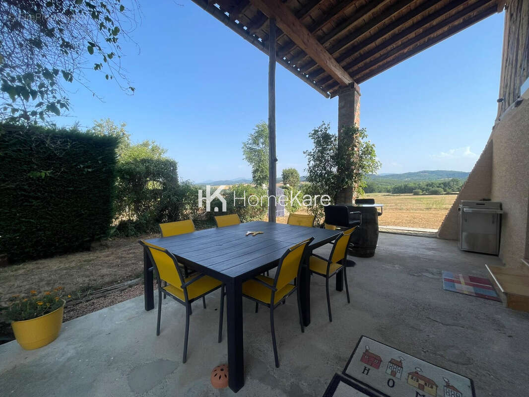 Maison 130 m² à Madiere  - photo 6