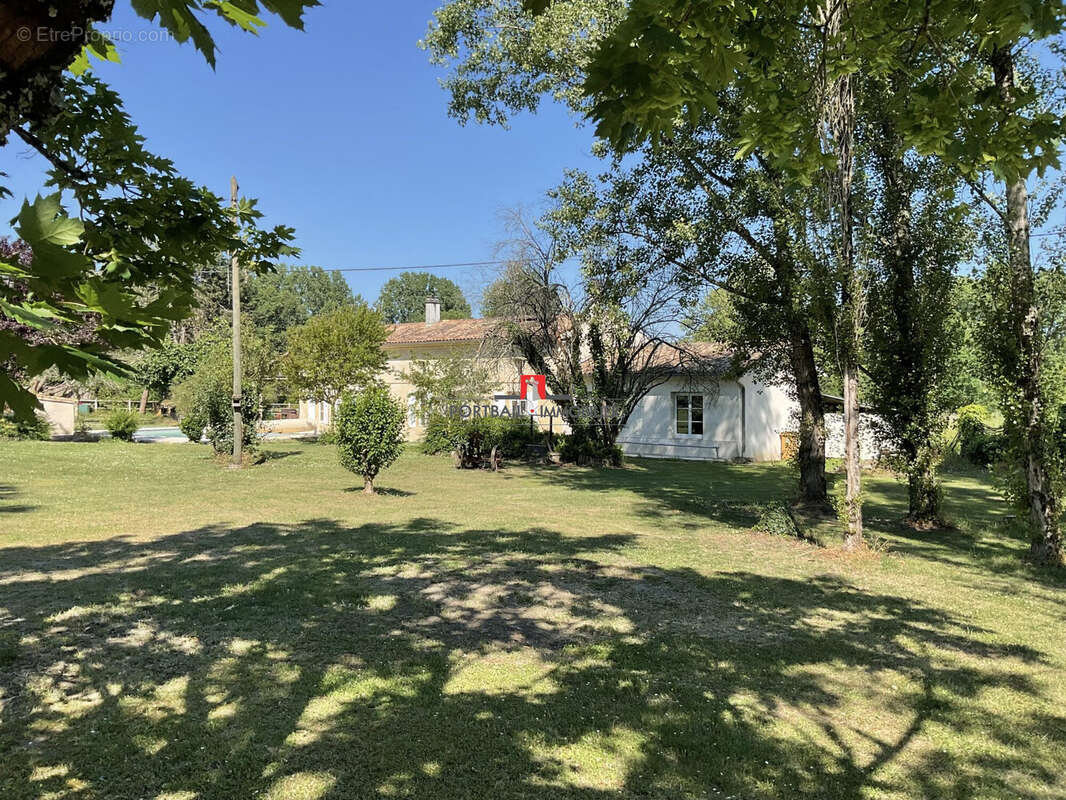Maison à CEZAC