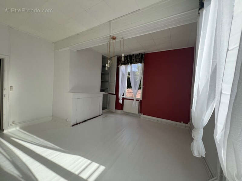 Maison à SAINT-LAURENT