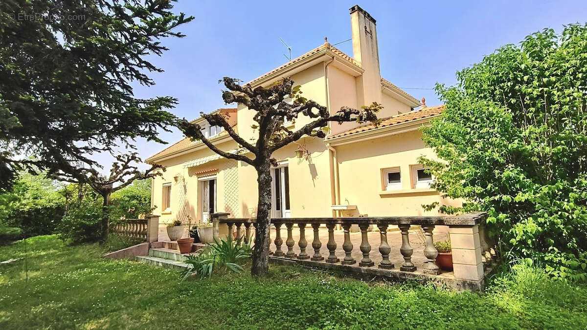 Maison à CARS