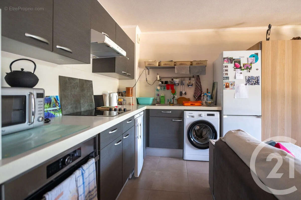 Appartement 50 m² à Cavalaire-Sur-Mer  - photo 7