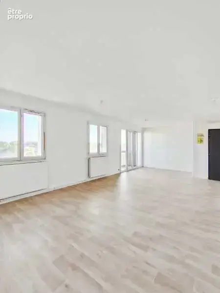 Appartement 75 m² à Bethoncourt  - photo 4