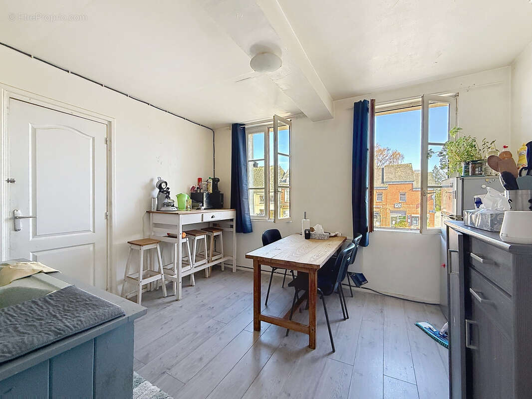 Appartement à CRESSY