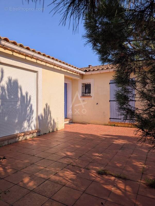 Maison à MOUSSAN