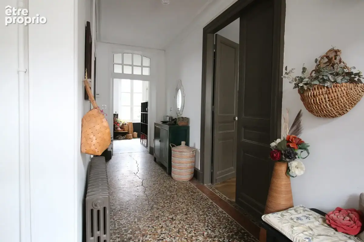 Maison 430 m² à Les Aix-D'angillon  - photo 2