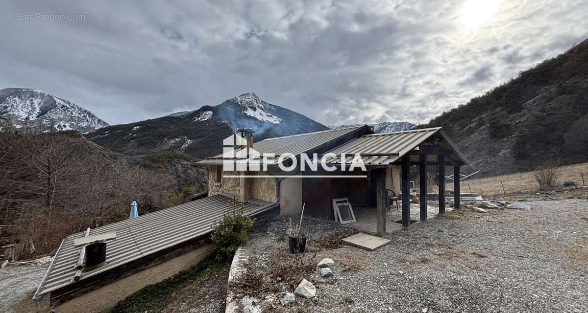 Maison à PRADS-HAUTE-BLEONE