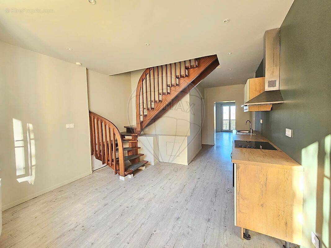 Appartement à POMMIERS