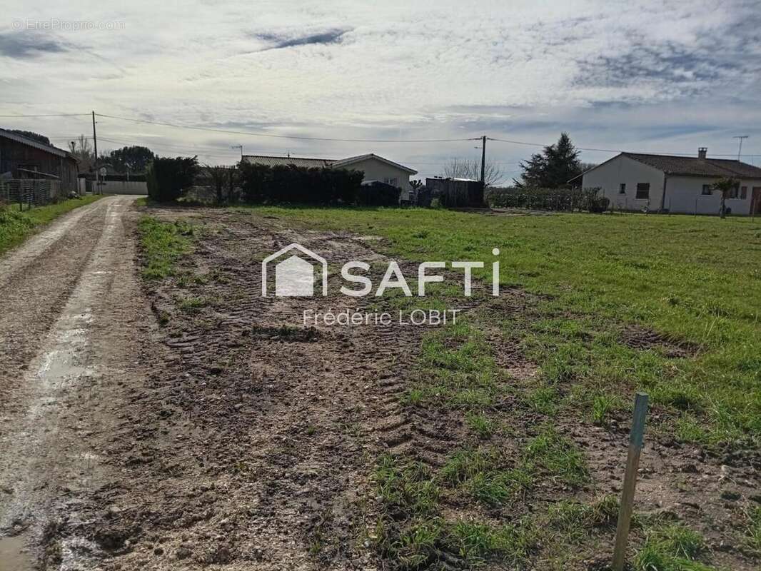 Photo 9 - Terrain à COUTRAS