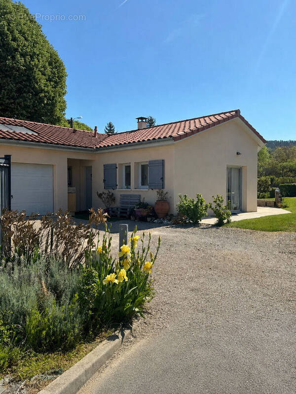 Maison à MEILLONNAS